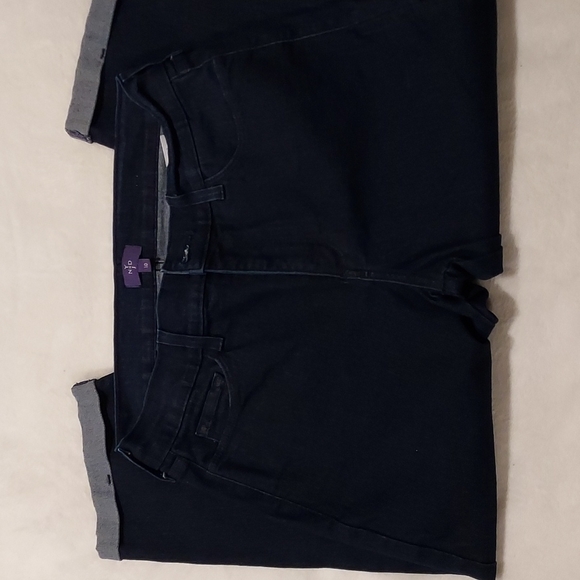 NWOT Women's NYDJ Denim Lift Tuck Capris Size 10 - Picture 1 of 11